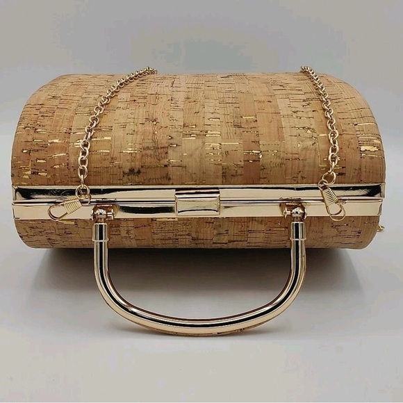 Savannah Cork Handbag Crossbody - Picture 4 of 8